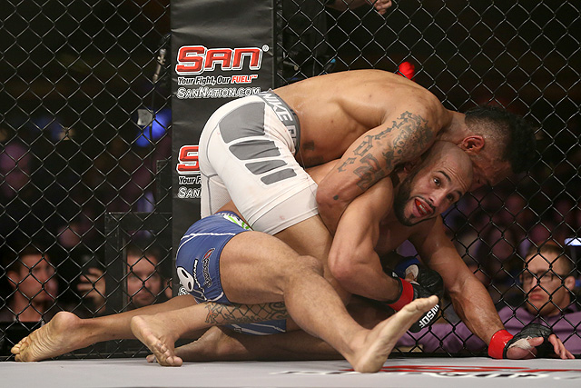 عائلة ازعيتر ترفع تظلمها لمنظمة الـ UFC بعد خسارة "أبو" أمام خصمه الكندي