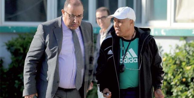  أزمة فاخر والرجاء.. هكذا أضحى الابن يدين لفريقه "الأم" بـ 720 مليون سنتيم! 