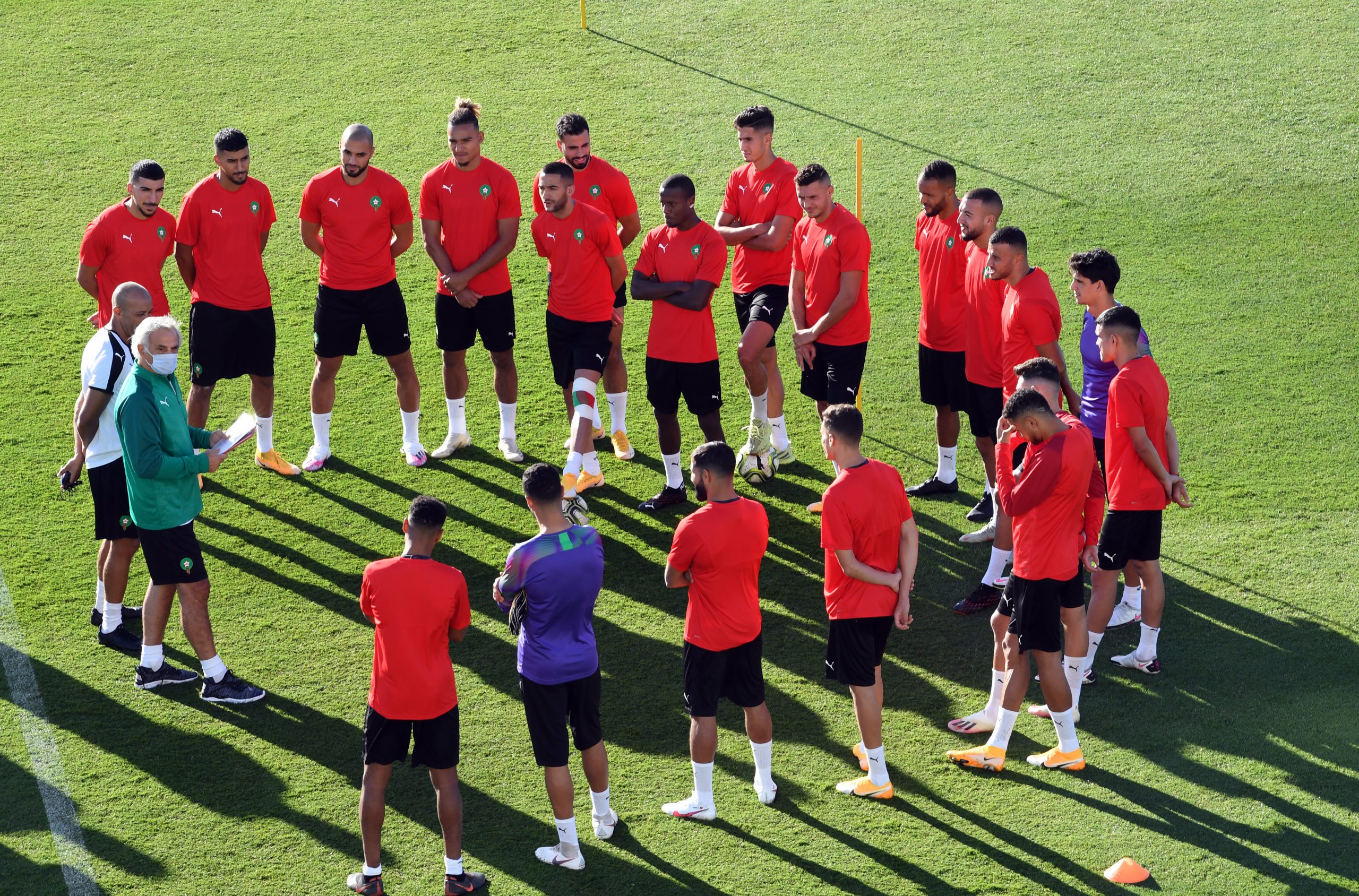 استنفار داخل محيط "الأسود" تأهبا لتغييرات محتملة باللائحة النهائية