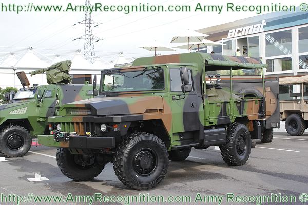 المغرب يُوقع صفقة مع شركة فرنسية للحصول على 300 شاحنة عسكرية من نوع "VLRA"