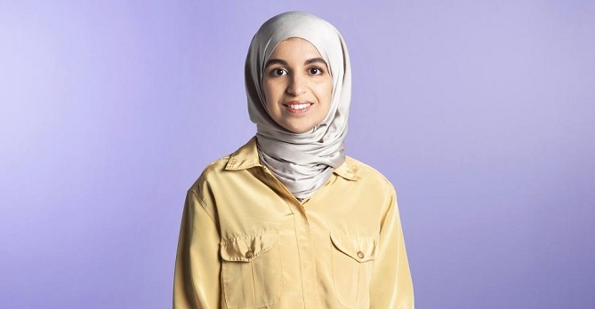 أصولها مغربية.. كوثر بوشالخت أول محجبة تدخل البرلمان الهولندي