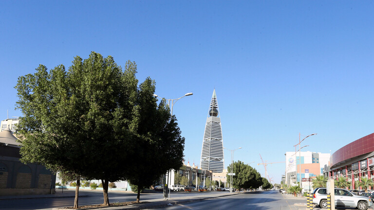 السعودية.. إلغاء نظام الكفيل يدخل حيز التنفيذ