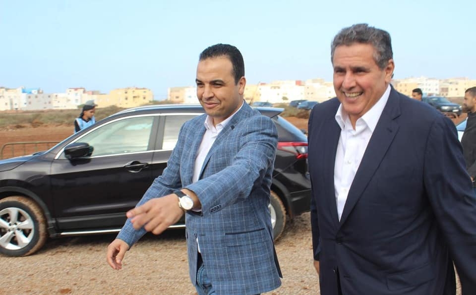  أخنوش يدعم برلمانيا من الـ PJD لترؤس جماعة طنجة ويرضي خواطر المتخاصمين باللوائح المستقلة 