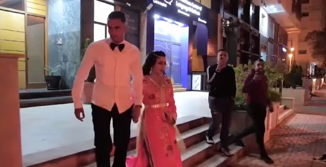  شرطة طنجة عاجزة عن إيقافهم.. خرق الطوارئ الصحية يتحول إلى وسيلة تسلية لـ"مشاهير" التواصل الاجتماعي 