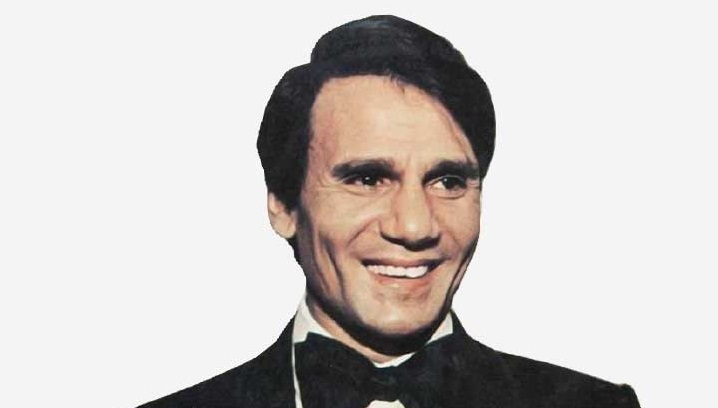 عبد الحليم حافظ في ذكرى رحيله الــ 44 .. صوت من الزمن الجميل لا يزال حاضرا