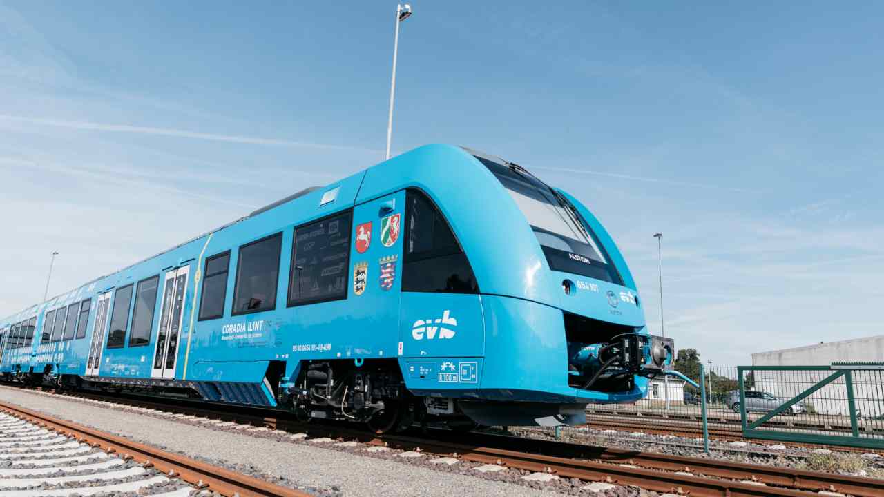  "ألستوم" تعلن عن قطارات الهيدروجين.. هل تحسم البيئة الصراع الفرنسي الصيني حول التيجيفي المغربي الجديد؟ 