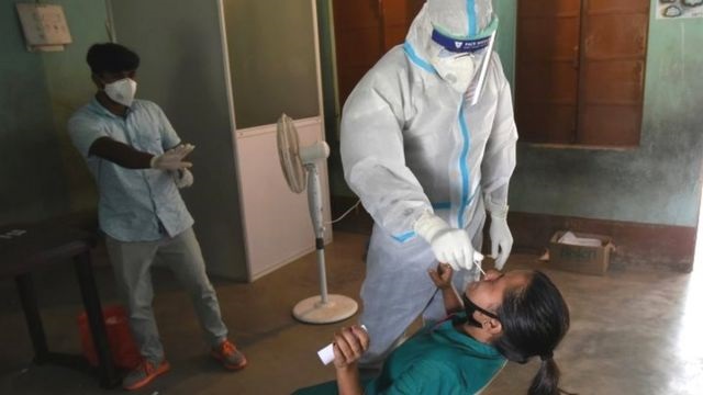 حوالي 29 ألف حالة إصابة جديدة بكورونا في الهند في أعلى حصيلة يومية هذا العام