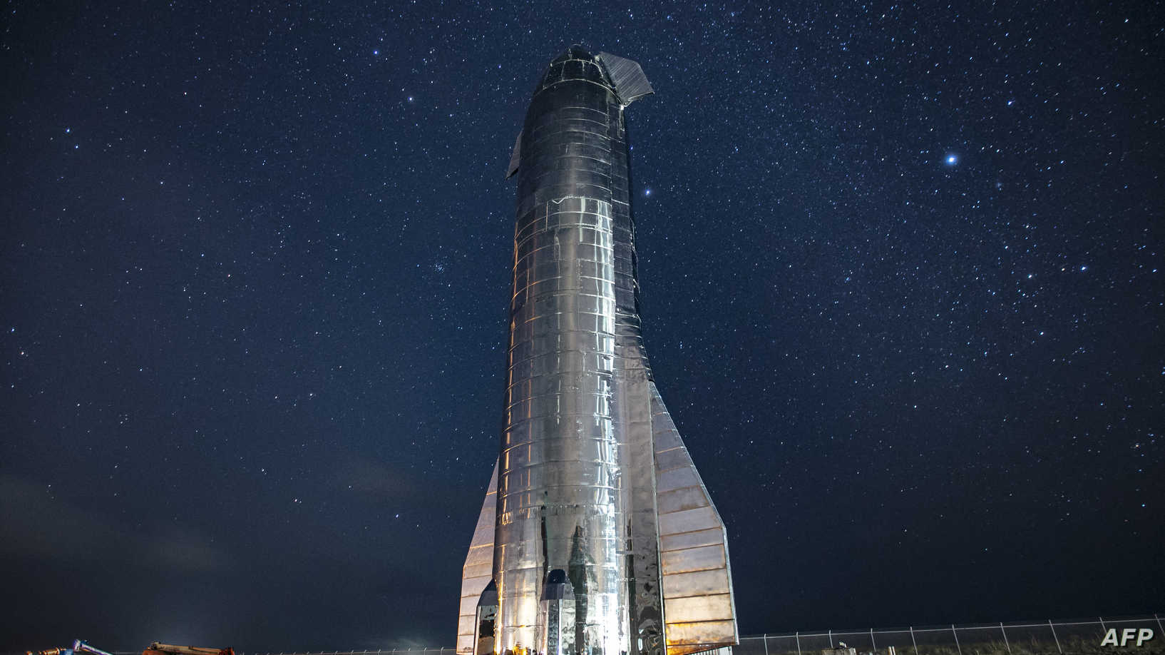 "ناسا" تختار "سبيس إكس" لتطوير مركبة فضائية للعودة إلى القمر