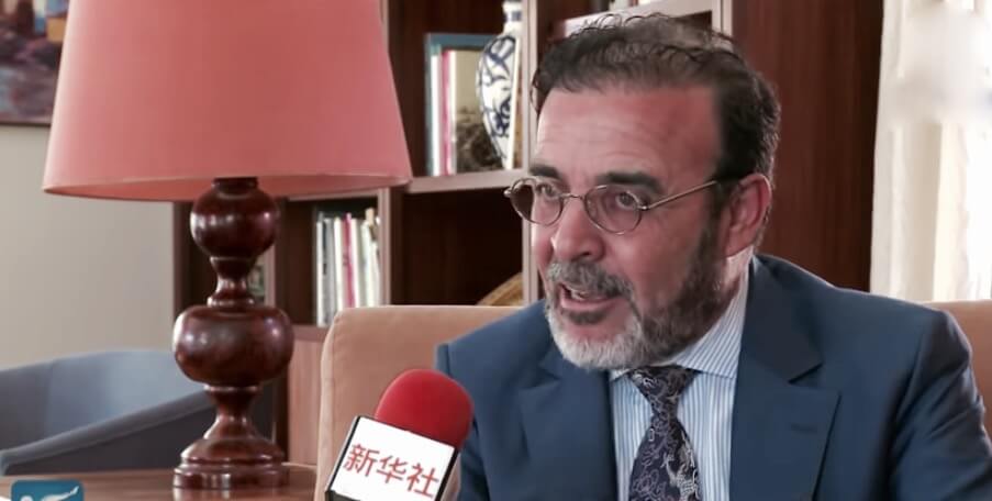  "لوك" جديد ورسائل ود للصين وظهور متكرر في طنجة.. هل يستعد إلياس العماري للعودة إلى المشهد السياسي؟ 