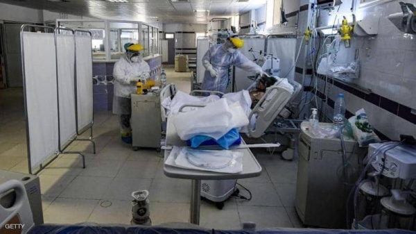  المستشفيات التونسية ترزح تحت وطأة أزمة كورونا 