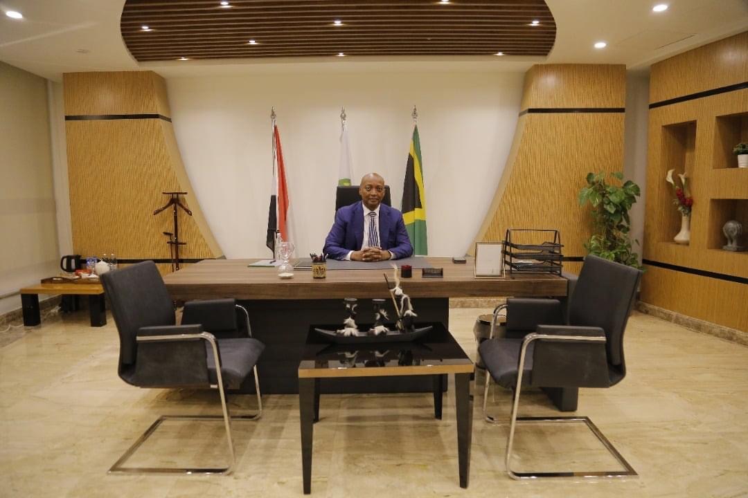  هل هي بداية صداقة جديدة؟.. موتسيبي يزور المغرب في أول محطة بعد تنصيبه على عرش الـCAF 