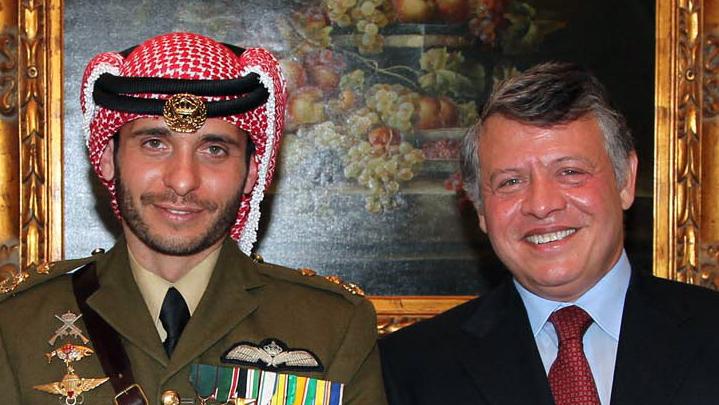  بعد الحديث عن تدبير انقلاب في الأردن.. الأمير حمزة في رسالة موقعة بإسمه: سأبقى على عهد الأجداد وفيا لإرثهم سائرا على دربهم مُخلصا للملك 