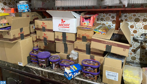 سطات: إتلاف 162 كلغ من الحلويات والشكولاتة الفاسدة