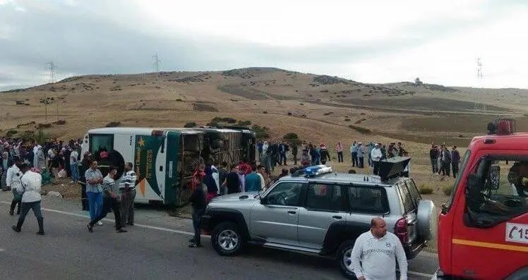  مصرع شخصين وإصابة 30 آخرين في حادث انقلاب حافلة بالقنيطرة 