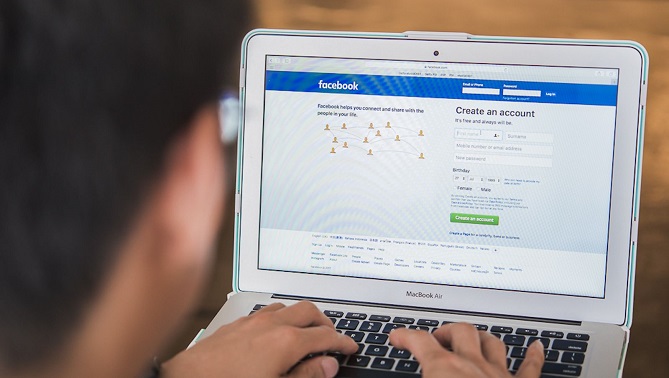 بعد تسريب بيانات فيسبوك... هكذا تعرف ما إذا كان حسابك مخترقاً