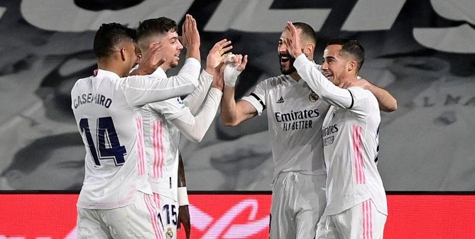  ريال مدريد يُسقط برشلونة في الكلاسيكو وينقض على صدارة الليغا مؤقتا 