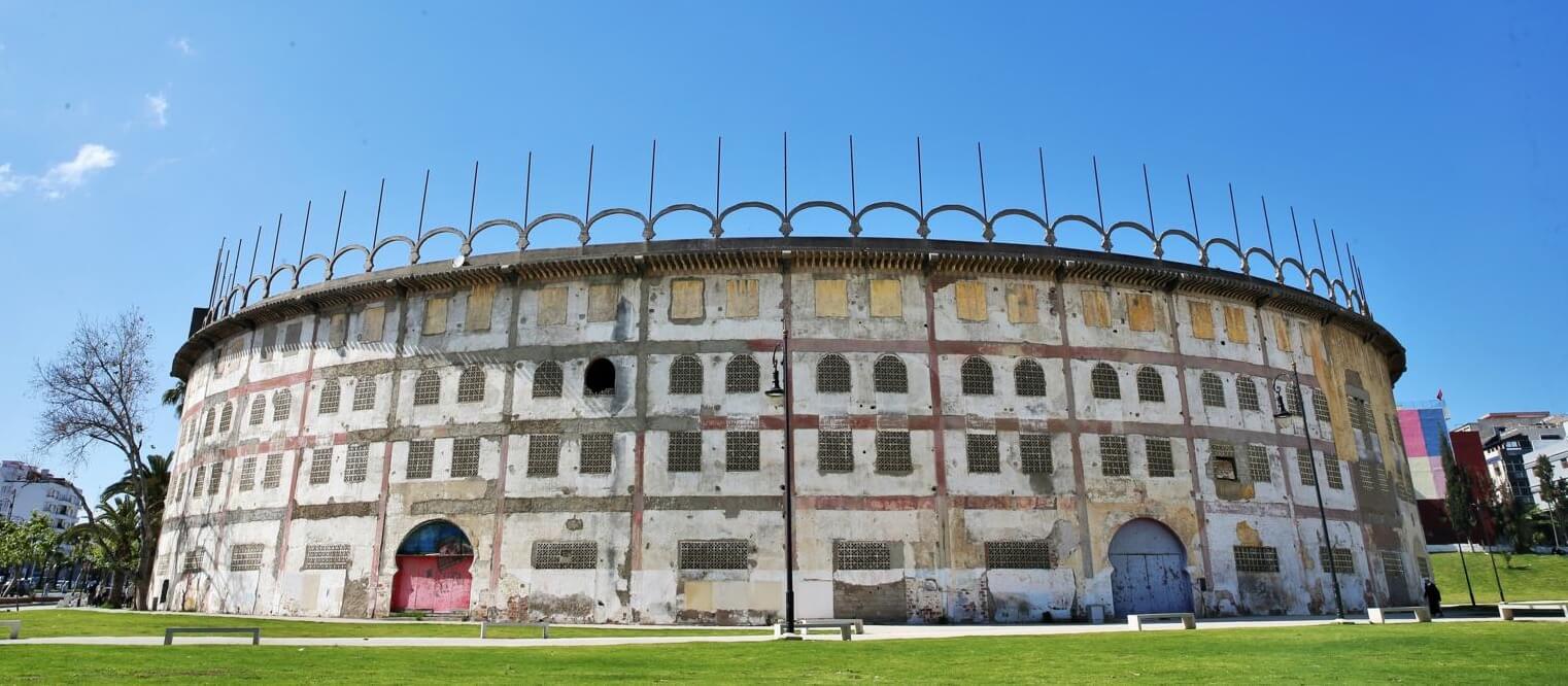  بعد سنوات من الإهمال.. حياة جديدة لحلبة مصارعة الثيران "بلاثا طورو" بطنجة 