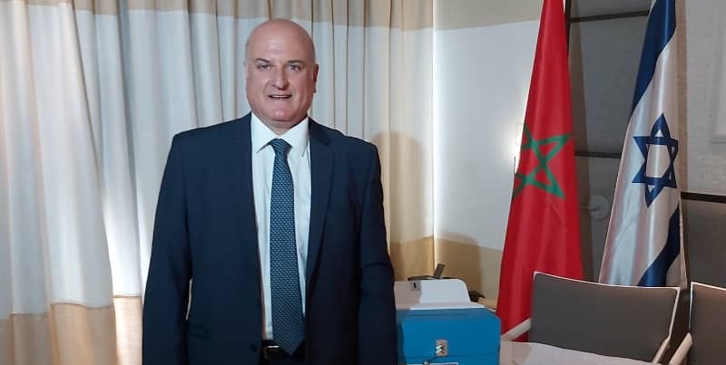 خاص ــ عاد بالأمس إلى المغرب ونشر تغريدة اعتبر فيها أن العثماني داعم للإرهاب.. تفاصيل "تأنيب" تل أبيب لسفيرها في الرباط