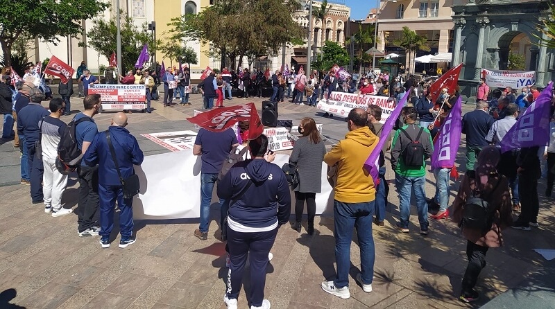 بعد إيقاف المغرب للتهريب المعيشي.. نقابيون إسبان يصفون سبتة بـ"عاصمة البطالة"