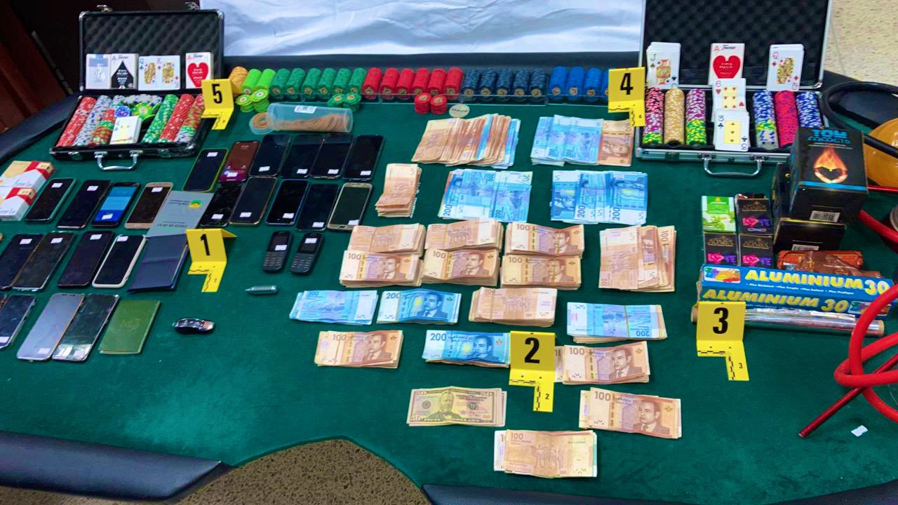  توقيف 20 شخصا على خلفية خرق الطوارئ للعب القمار بطنجة 