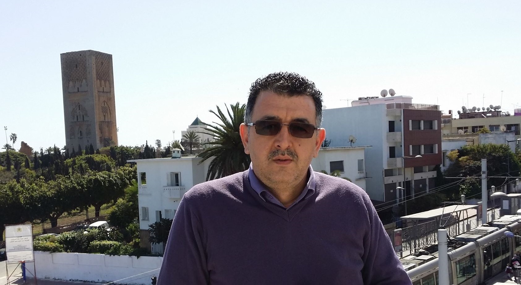  بعد أن جردته الداخلية من منصبه الجماعي.. أحد قياديي "البام" بالشمال يستقيل من الحزب 