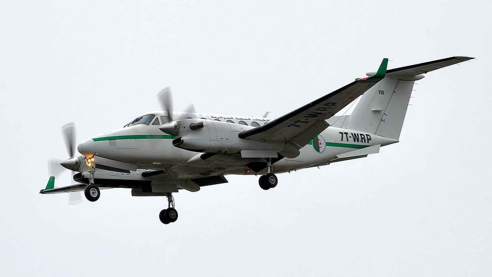  زيارة "سرية" لوفد عسكري جزائري إلى إسبانيا في عز الأزمة مع المغرب 