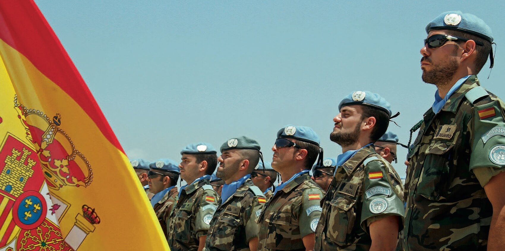  "فوكس" يطالب الحكومة الإسبانية برفع ميزانية الإنفاق العسكري وتعزيز العلاقات مع واشنطن لمواجهة التسلح المغربي 