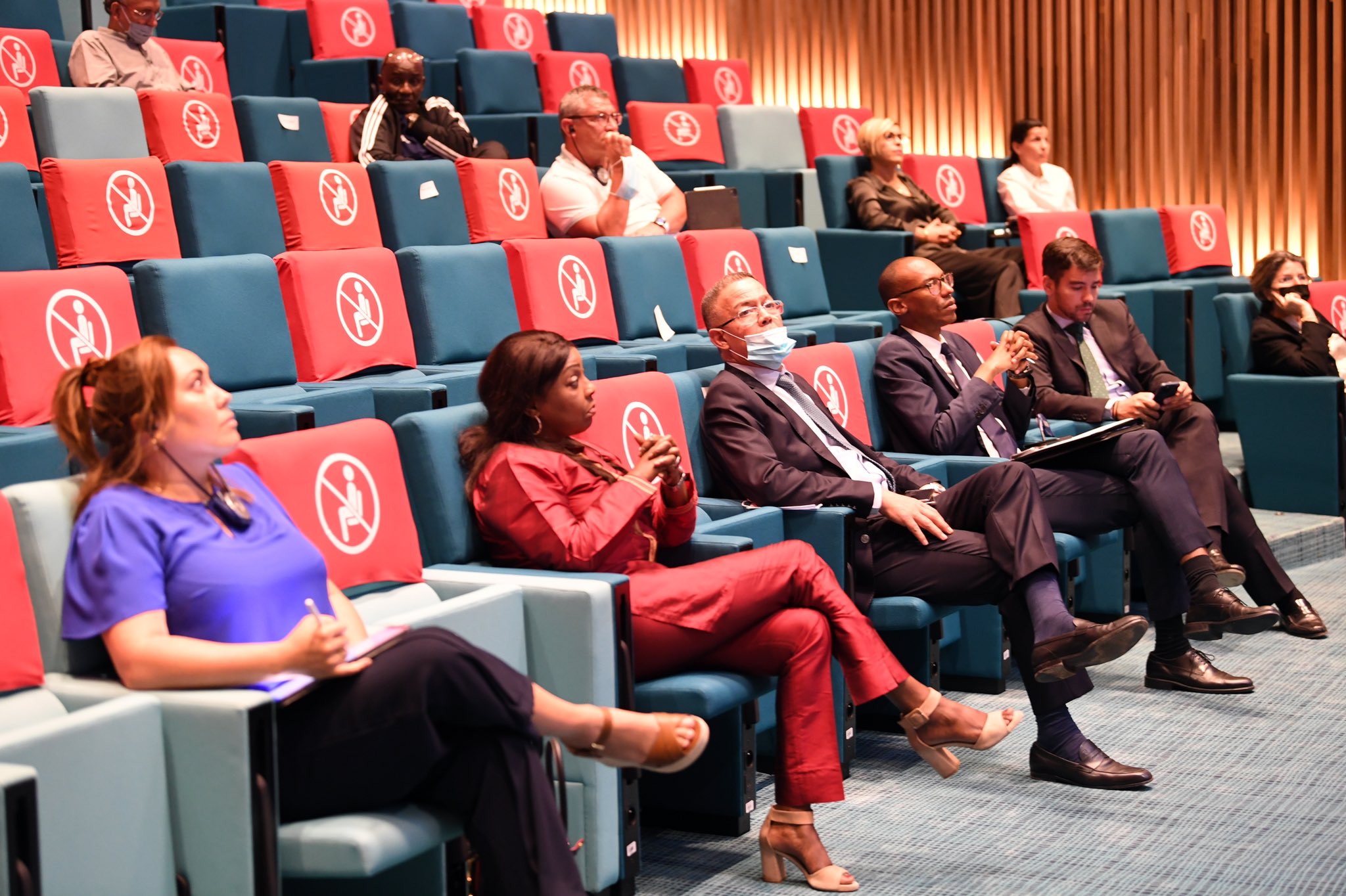 منظومة كروية نسوية بتصور "أجنبي".. بين الخوف من تكرار سيناريو الذكور وإهمال الكفاءة الوطنية