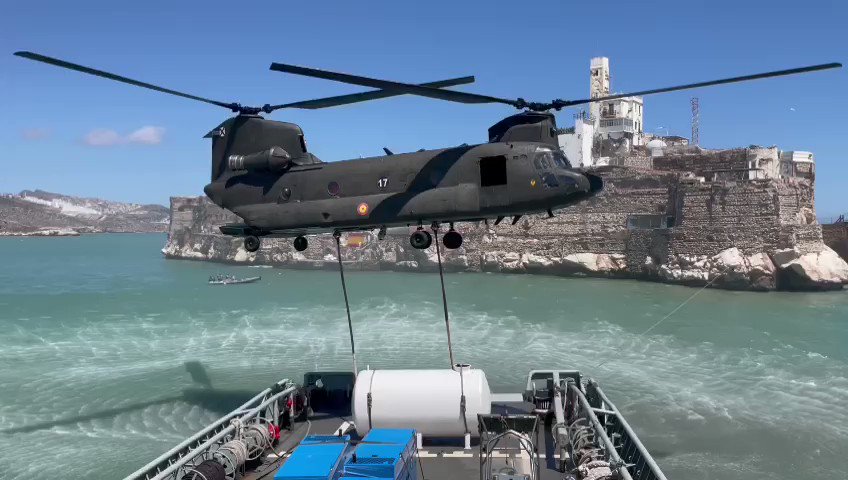  هل هي رسالة استفزاز للمغرب؟.. الجيش الإسباني يَنشر مشاهد لإمداد عناصره في صخرة "النكور" قرب الحسيمة 