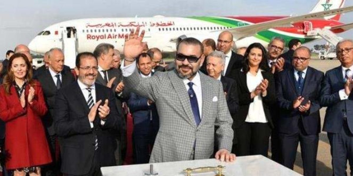  الملك محمد السادس يأمر "الخطوط الملكية المغربية" بتخفيض أسعار تذاكرها للجالية المغربية 