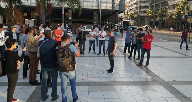  وقفة احتجاجية في طنجة تدعو لإطلاق سراح الريسوني والراضي 