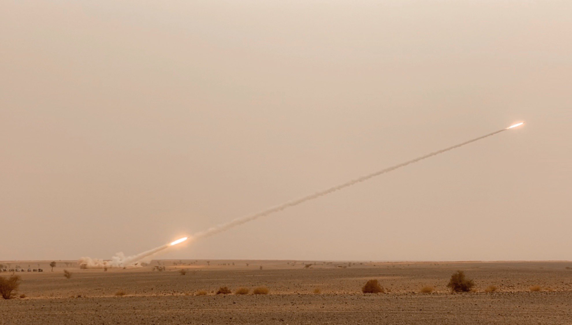  على مرمى حجر من الحدود الجزائرية.. الجيشان المغربي والأمريكي يشرعان في مناورات "الأسد الإفريقي" بالمحبس 
