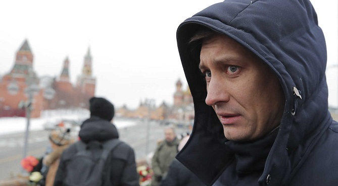  معارض روسي بارز يعلن الفرار إلى أوكرانيا 