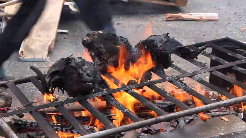 جماعة طنجة تمنع شي رؤوس الأضاحي في شوارع وأزقة المدينة