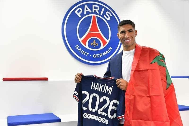 في صفقة بلغت 70 مليون أورو.. حكيمي يوقع في كشوفات الـ PSG لغاية 2026