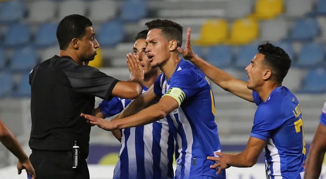  الجامعة تصدر عقوبات قياسية ضد اتحاد طنجة بعد أحداث مباراته أمام نهضة بركان 