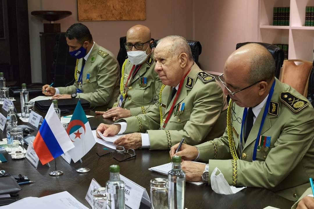  روسيا ترفض إتمام صفقات تسلح مع الجزائر قبل الحصول على "ضمانات".. وشنقريحة: أموالكم في مكان آمن! 