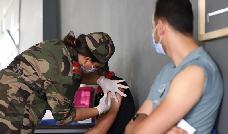 فرق طبية عسكرية تتدخل للمساهمة في إنجاح حملة التلقيح بالمغرب