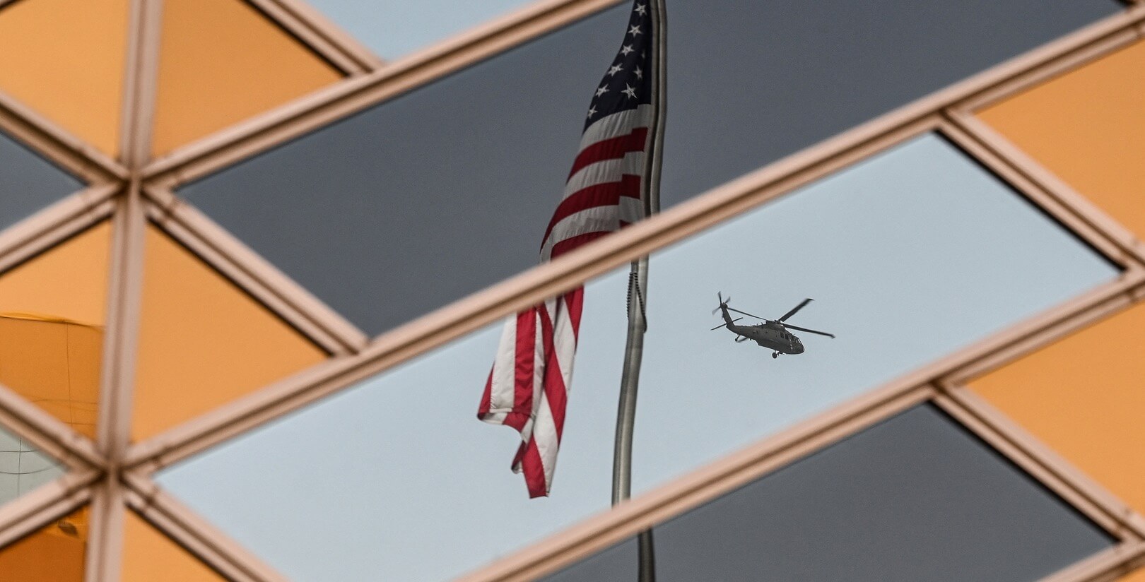  بعد دخول طالبان إلى العاصمة كابول.. واشنطن تجلي موظفي سفارتها خارج أفغانستان 