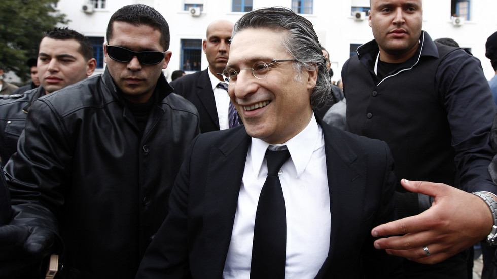  إيقاف رئيس حزب قلب تونس نبيل القروي في الجزائر 