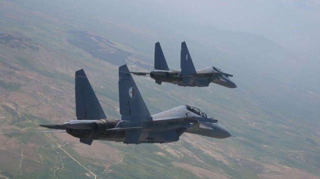  بينما عجزت عن توفير طائرة واحدة لمكافحة الحرائق.. الجزائر أنفقت 2,8 مليار دولار على طائرات "سوخوي" و"ميغ" 