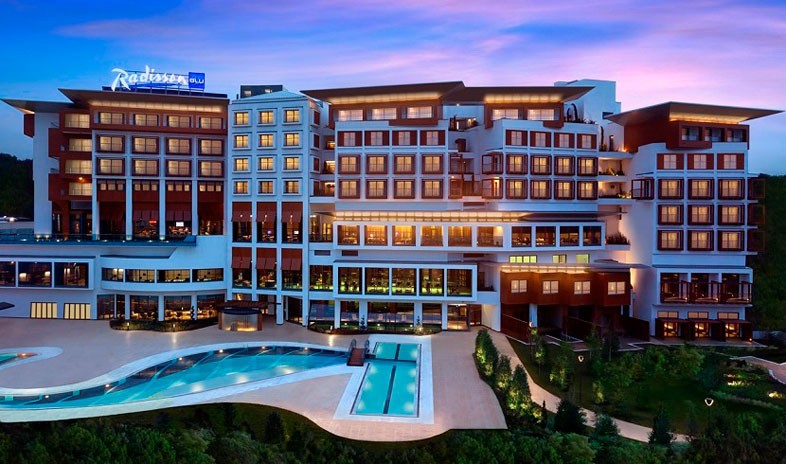  تستعد لافتتاح 4 وحدات فندقية دفعة واحدة.. المؤهلات السياحية للمغرب تستقطب Radisson الأمريكية 