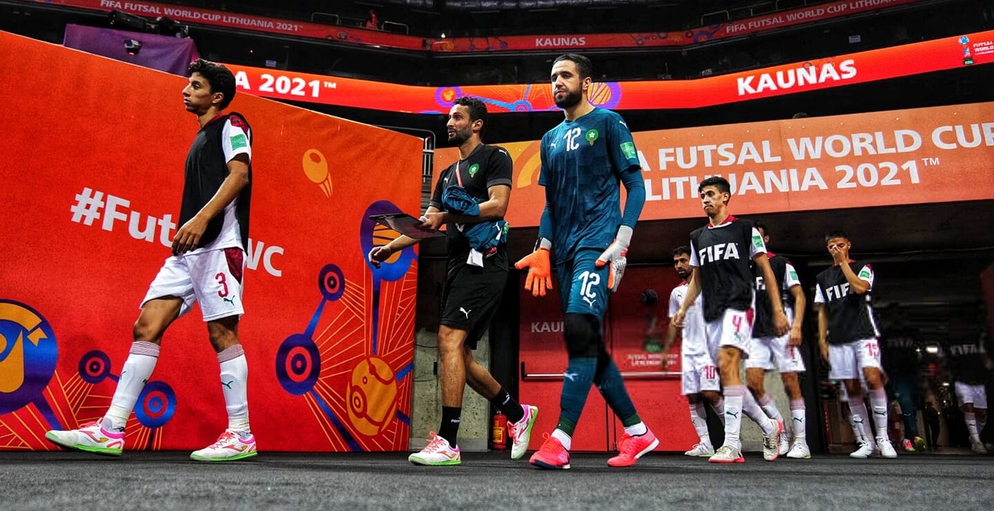 المنتخب المغربي يخرج من دور ربع نهائي كأس العالم لكرة القدم داخل القاعة بانهزامه أمام البرازيلي بهدف لصفر