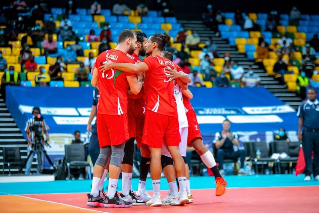 بعد انتصار أمام البلد المنظم.. "أسود الطائرة" يعبرون لدور نصف نهائي بطولة إفريقيا