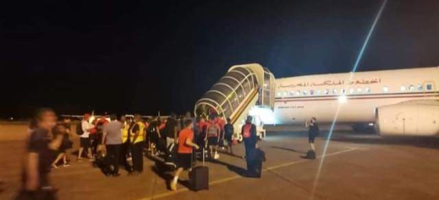  بَعد يوم عصيب.. إجلاء بعثة المنتخب من غينيا في رحلة خاصة من مطار كوناكري بَعد الانقلاب العسكري 