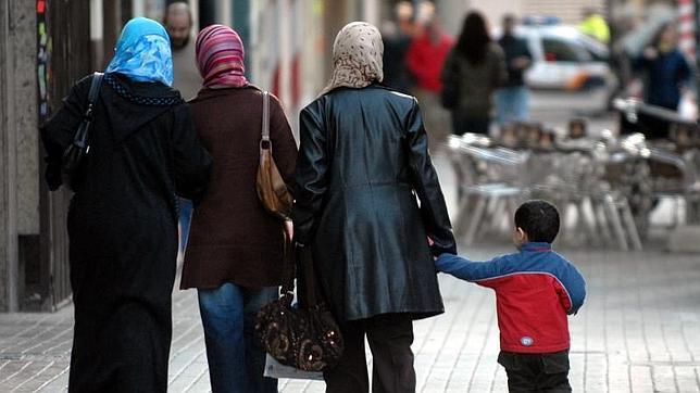  أزيد من 263 ألف مغربي منخرطون في الضمان الاجتماعي بإسبانيا 