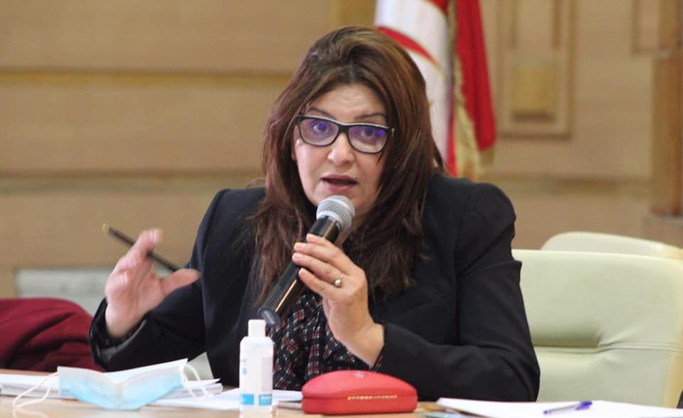 أمال الورتتاني البرلمانية عن حزب "قلب تونس" للصحيفة: قيس سعيّد من يتحكم في السياسة الخارجية.. ورفض التصويت على القرار المتعلق بالصحراء "صادم"