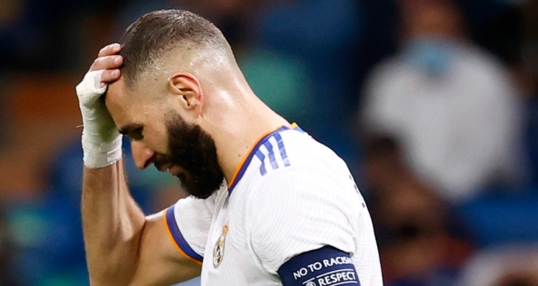  السجن 10 أشهر  لكريم بنزيما 