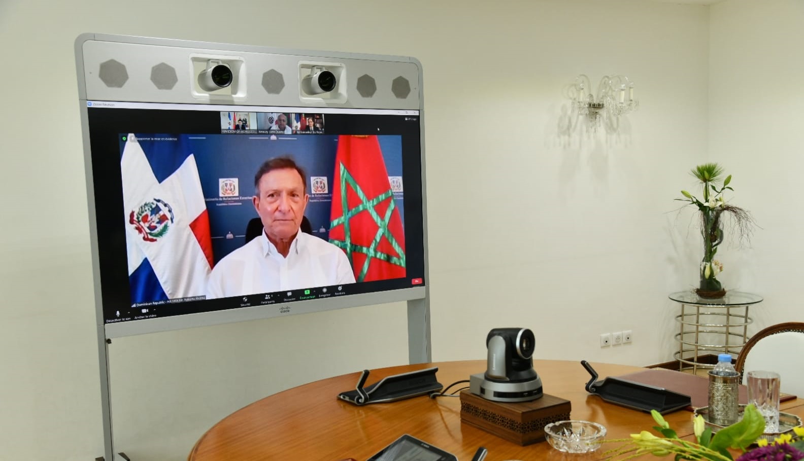 وزير خارجية الدومينيكان يجدد دعم بلاده لمغربية الصحراء ويشيد بنجاح الانتخابات الأخيرة