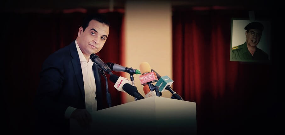 يتكلم كثيرا ولا يقول شيئا.. مصطفى بايتاس "صَحَّاف" حكومة أخنوش بِلغة "خشب فظيعة"